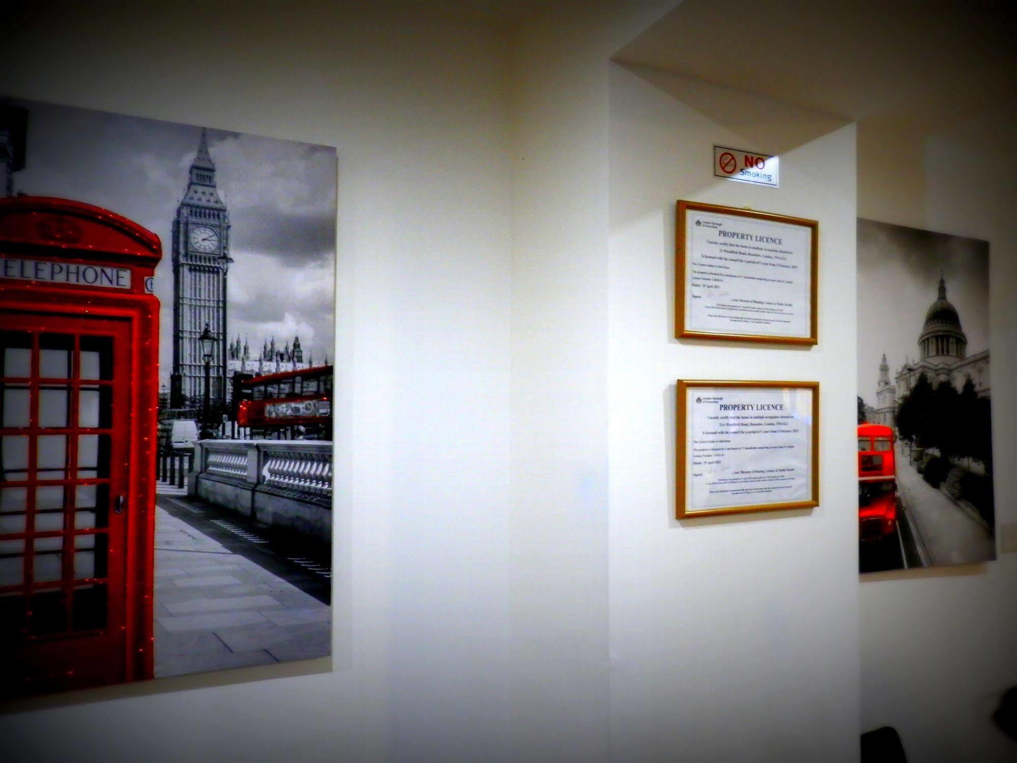 Heathrow Travellers Hub Bed & Breakfast Hounslow Bagian luar foto